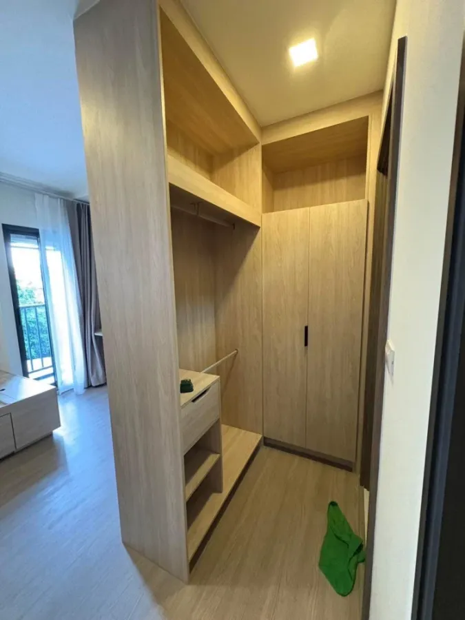 For rent: The Move Pradiphat, 1 bed, 1 bathroom, 5th floor, beautiful view, not blocked by buildings, book now before you miss the opportunity.