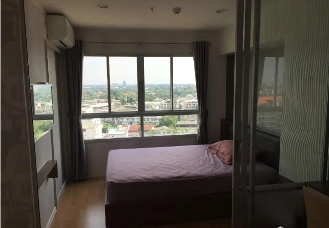 Condo for rent, Lumpini Ville Sukhumvit 77, room with good wallpaper. Great price If you don't reserve, you will regret it.