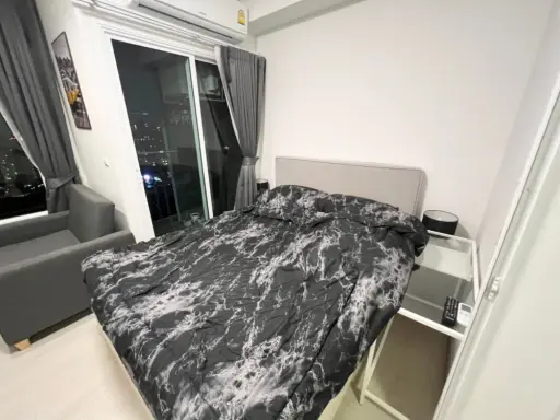 For rent Chapter One Eco (Ratchada-Huay Kwang), Studio room, 20th floor, good view, good price, if you do not reserve, you will miss it.