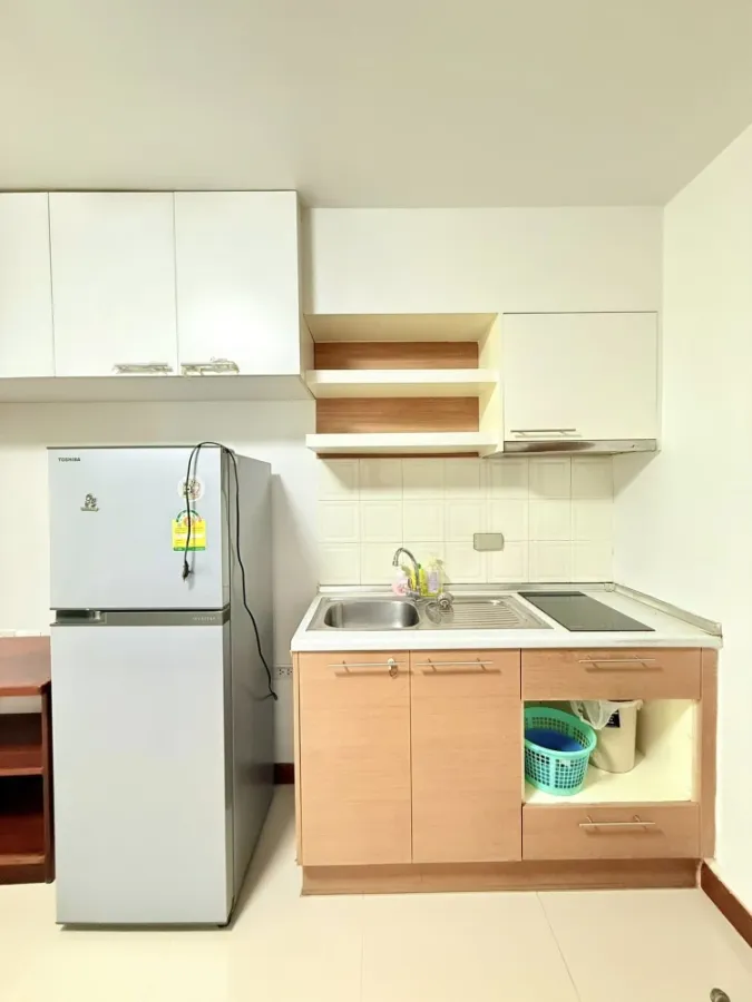 For sale: Ivy Ratchada, 1 bedroom, 1 bathroom, great location, fully furnished and equipped. Don't miss out!