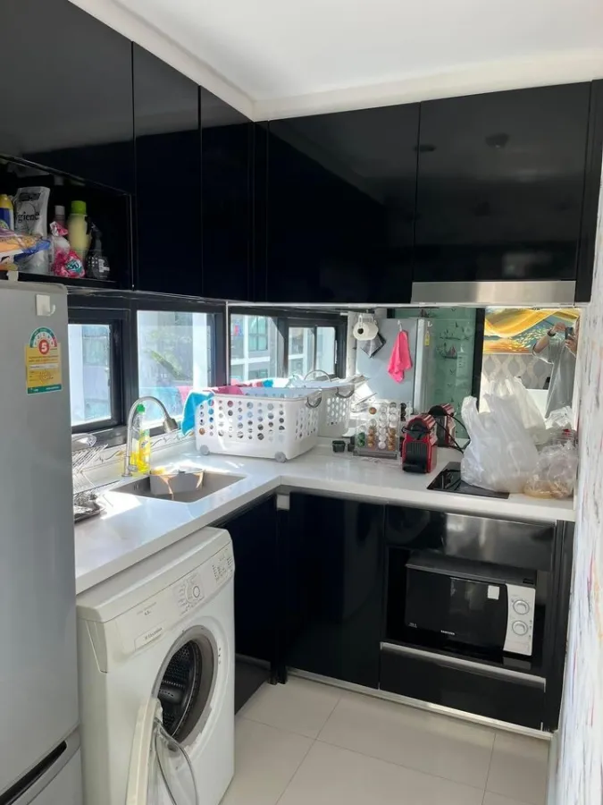 Sell, rent, Metro Sky Ratchada, corner room, nice wallpaper Complete electrical appliances Hurry up to reserve before it's gone.