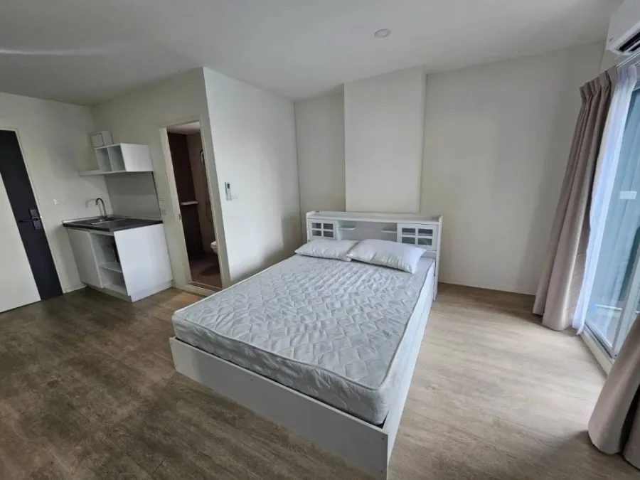 ให้เช่า Condo Lumpini Ville Chaengwattana 10 ห้องชั้นไม่สูง ห้องมุม กว้างขวางอยู่สบาย จองเลย