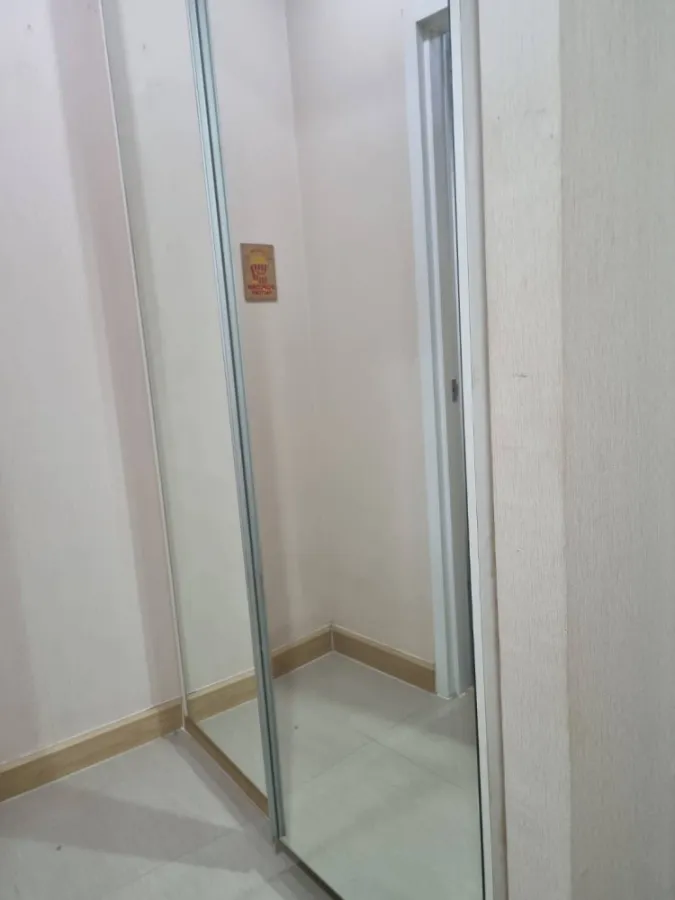 For rent/sale, The Privacy Ngamwongwan Condo, room ready to move in, inexpensive price, hurry and reserve now.
