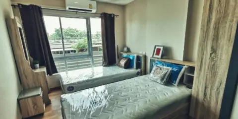 ให้เช่า บี คอนโด พหลโยธิน ห้องใญ่ 1 ห้องนอน แยกห้องเป็นสัดส่วน แถมเฟอร์อย่างดีทั้งห้อง รีบจองด่วนๆ