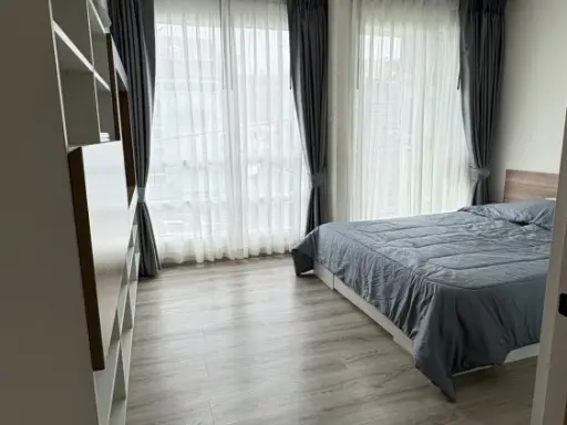 Emerald Residence Ratchada Condominium for sale. Ready to move in. Everything you need is here. Don't miss out! images