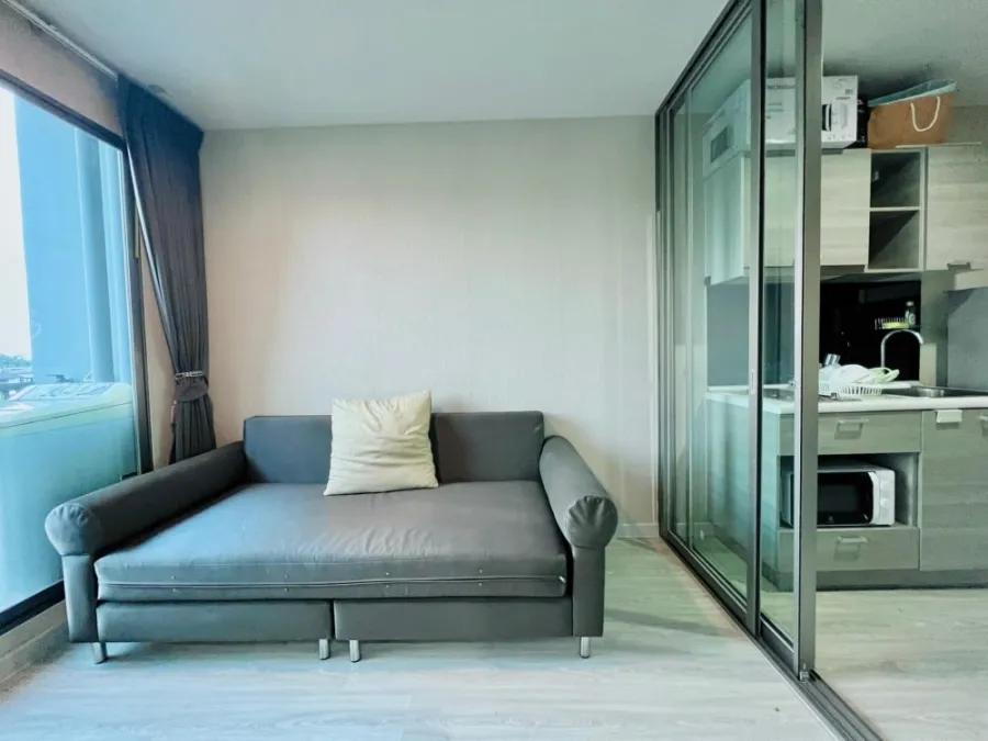 For rent, The Privacy Ratchada-Sutthisan, 1 bedroom, clear view, decorated in white tones, comfortable for the eyes. If interested, hurry up to reserv