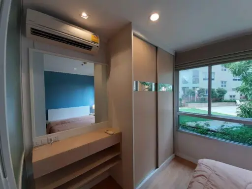 Urgent sale, Lumpini Ville Prachachuen-Phongphet condo, 4th floor, complete electrical appliances, great value, buy now.