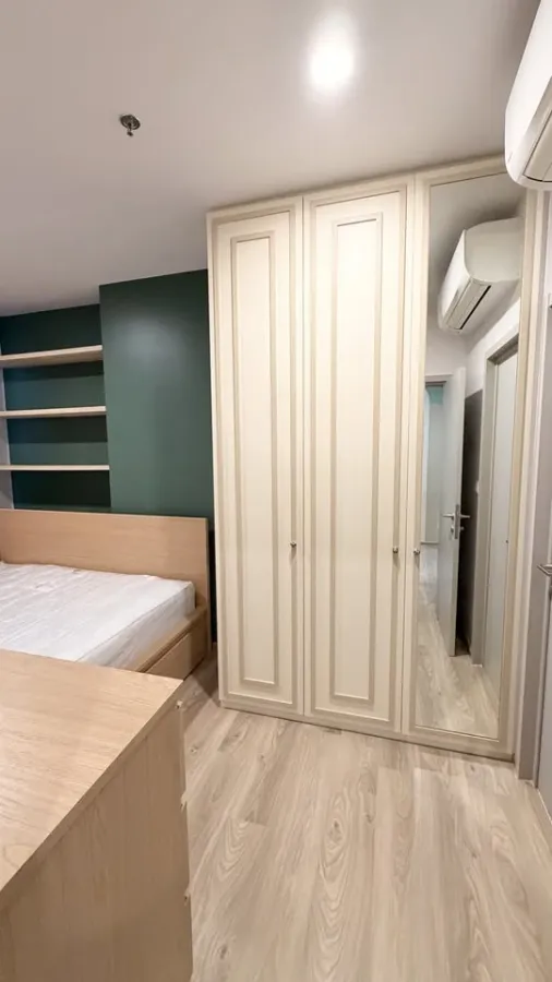For rent: OKA Haus Sukhumvit 36, fully furnished room, ready to move in, complete with furniture and appliances, just bring your suitcase and move in.