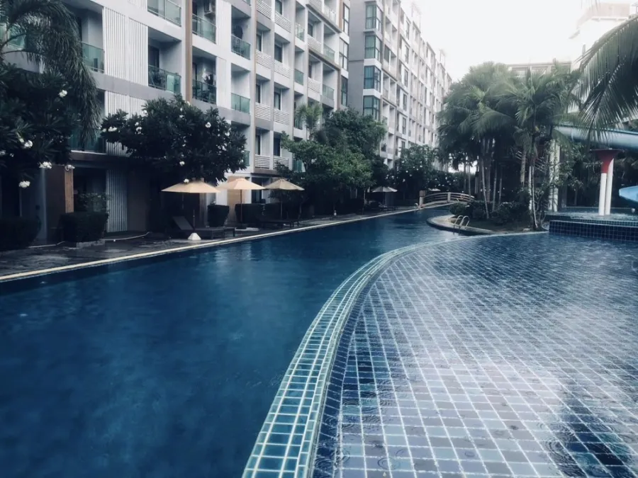 Dusit Grand Park (Jomtien) for sale, well decorated, great built-ins, spacious room, nice to sleep in, just come and move in.