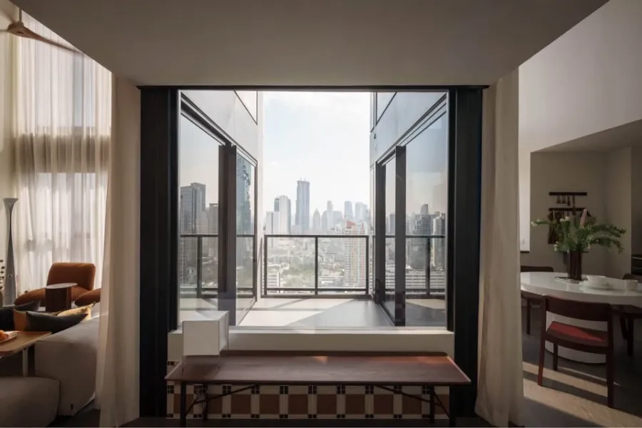 ปล่อยเช่า The Lofts Silom Duplex 2 ห้องนอน 2 ห้องน้ำ เพดานสูง 5.6เมตร ชั้น 29 ทิศตะวันออก City View จองเลย