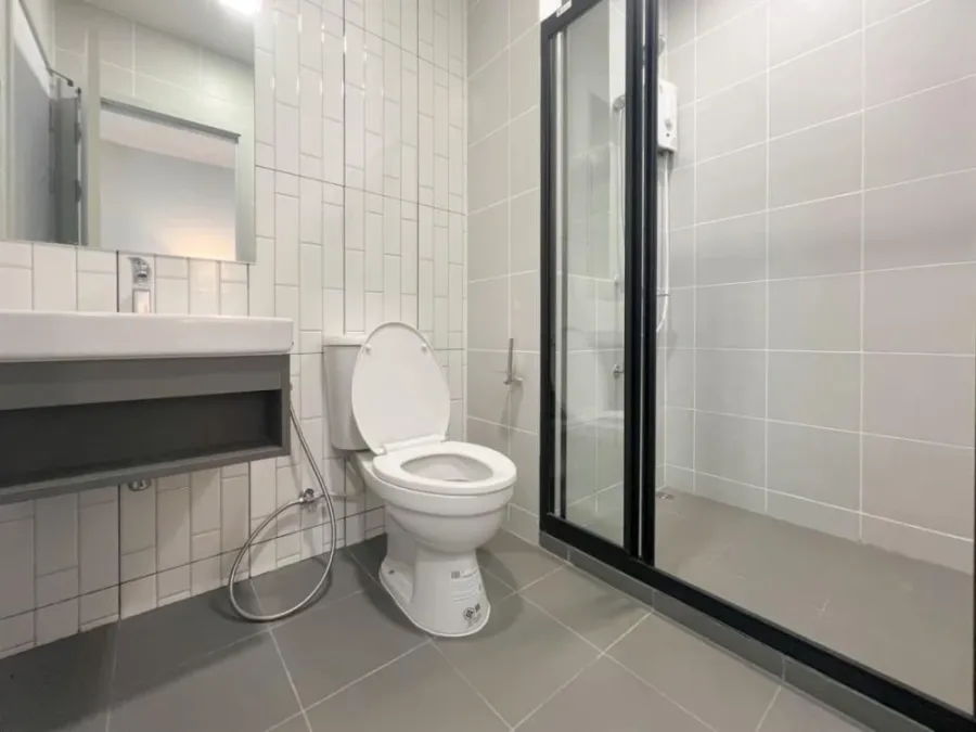 For rent: KAVE Pop Salaya, 4th floor, beautiful room, fully decorated, ready to move in immediately. Book now, don't wait.