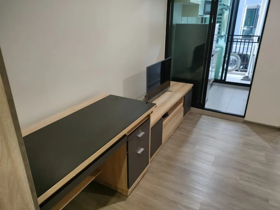 Condo for sale, Reach Phahonyothin 52, nice room, fully furnished, complete electrical appliances, good price, hurry and reserve before you miss out.