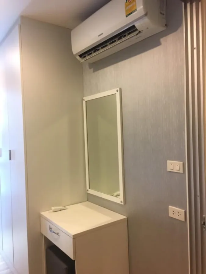 ให้เช่าคอนโด พรีมิโอ ไพร์ม วิวสระ ตกแต่งพร้อมอยู่ อย่าช้า จองเลย !!