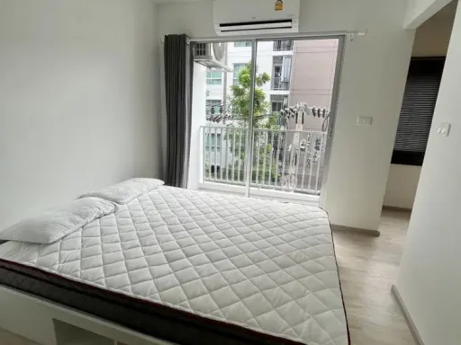 For rent, Senakitt MRT-Bang Khae, Building C, 4th floor, spacious room, ready to move in. Hurry up and book now. Don't wait.