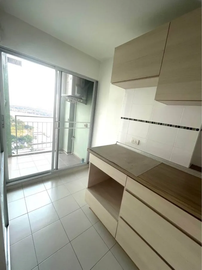 For sale rent Lumpini Park Riverside Condo Rama 3, empty room, 34th floor, Chao Phraya River view, come to reserve.