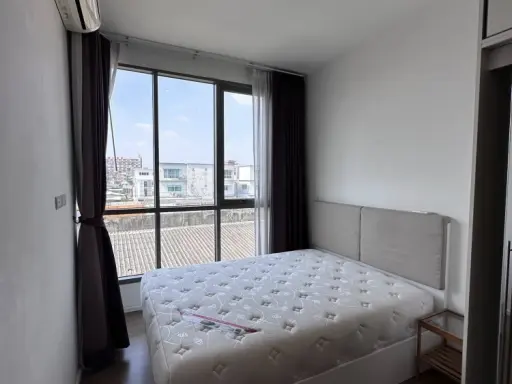 For rent immediately! MITI Condo Ladprao-Wanghin. Ready to move in, fully furnished. Just bring your belongings and you can move right in!