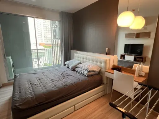Condo for sale or rent: The Hotel Serviced Condo, fully furnished, high view, not blocked, ready to drag your bags in.