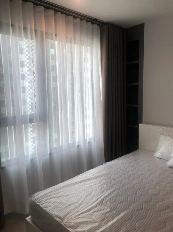 The hottest in Lat Phrao It's right here!! Life Ladprao, luxury condo, comfortable, near the train station for rent