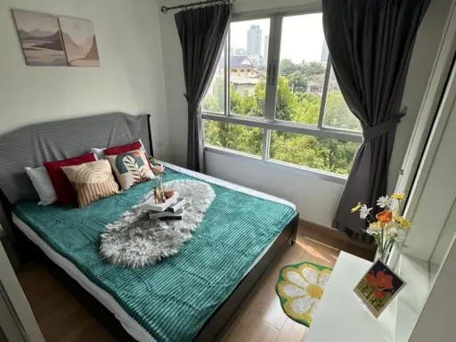 For rent Lumpini Ville Sukhumvit 77, separated rooms into sections. Good furniture Complete with separate kitchen, hurry and reserve now.
