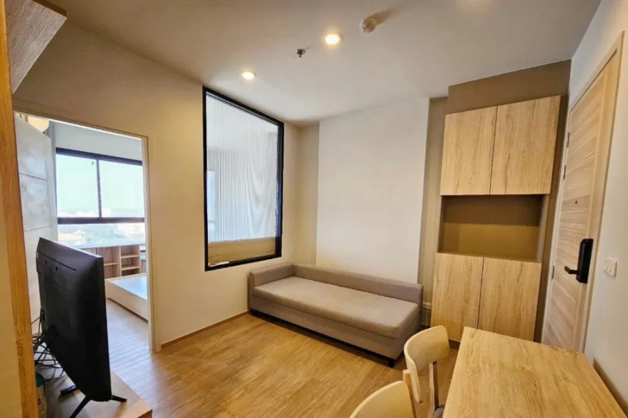 For sale: Common TU, 18th floor, great view, nice decorated room, minimalist, very minimalist, just come and move in.