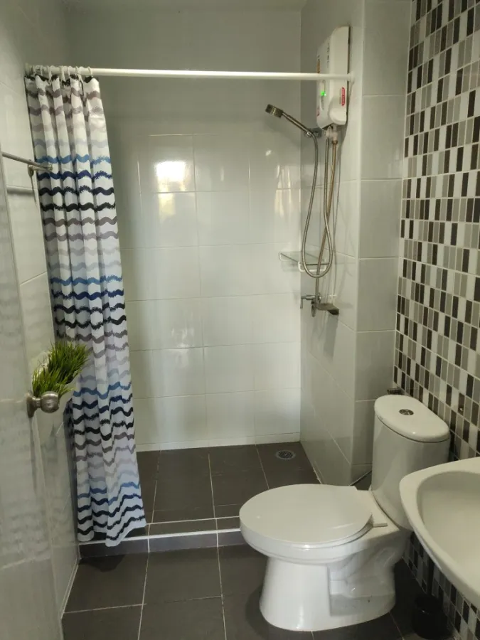 For rent, The Kith Lite Bangkadi-Tiwanon, 1st floor, garden view, nicely decorated. Good washing machine. Book now.