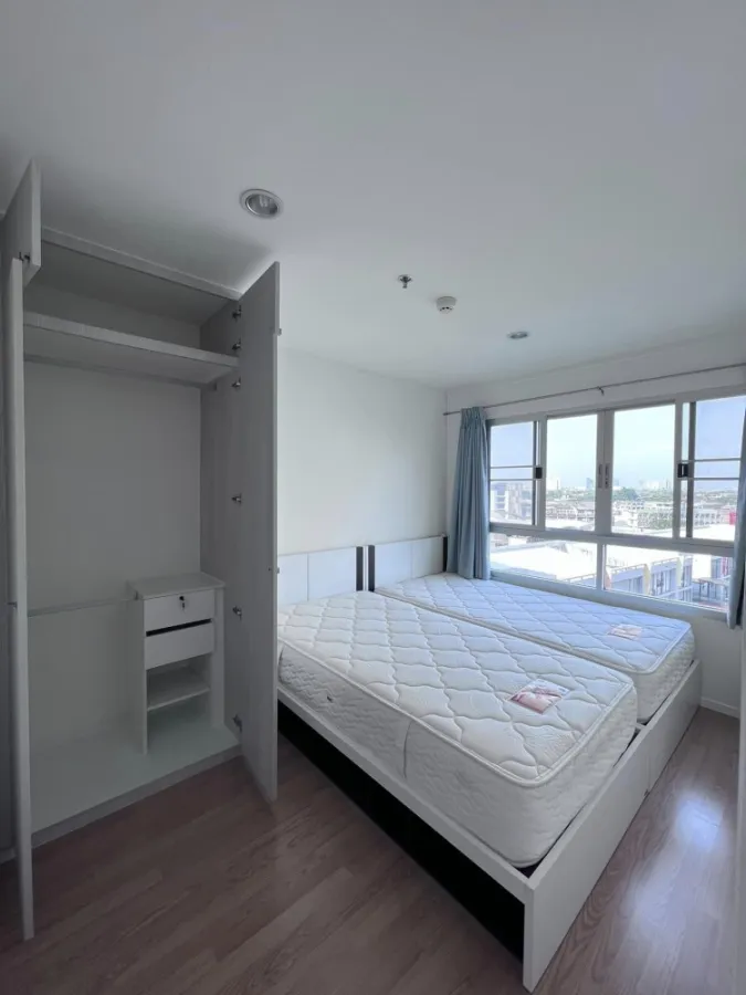 For sale, Lumpini Ville Sukhumvit 77, 8th floor, city view, no building blocking the room, but complete, livable, hurry up and reserve it.