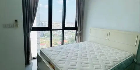 ขาย Astro Condominium ห้องสีขาวมองแล้วสบายตา พร้อมครัวบิวท์อิน ได้วิวสูง อย่ามัวแต่มอง รีบจองเลย