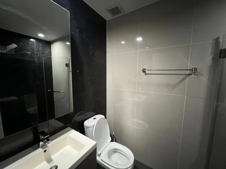 For rent: The Unique 19, 2 bedrooms, 2 bathrooms, fully furnished, spacious area. Book now!