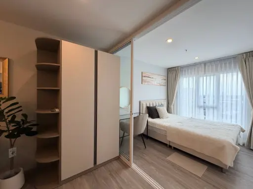 For rent: REGENT HOME BANGNA. Modern Classic, elegant and comfortable living space. Fully furnished with appliances; just bring your bags and move in!