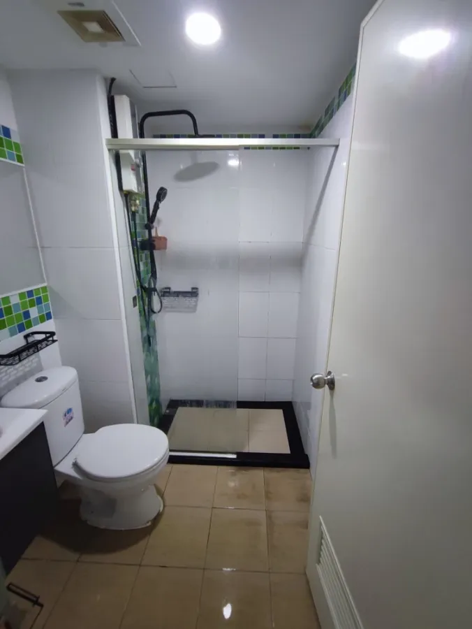 For sale: Regent Home 4 Sukhumvit 85, clean, airy room, comfortable, great location, book now and you won't be disappointed.