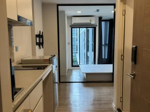 For sale: Atmoz Chaengwattana, 5th floor, swimming pool view, good price, nice room, reserve and own it now, don't miss out.