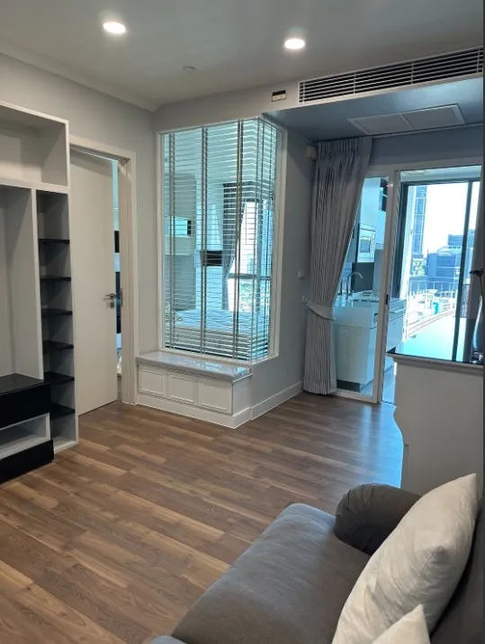 For sale, for rent!! Condo The Room Sukhumvit 62, 17th floor, Building A, beautiful room, newly renovated. Fully furnished, ready to move in, reserve