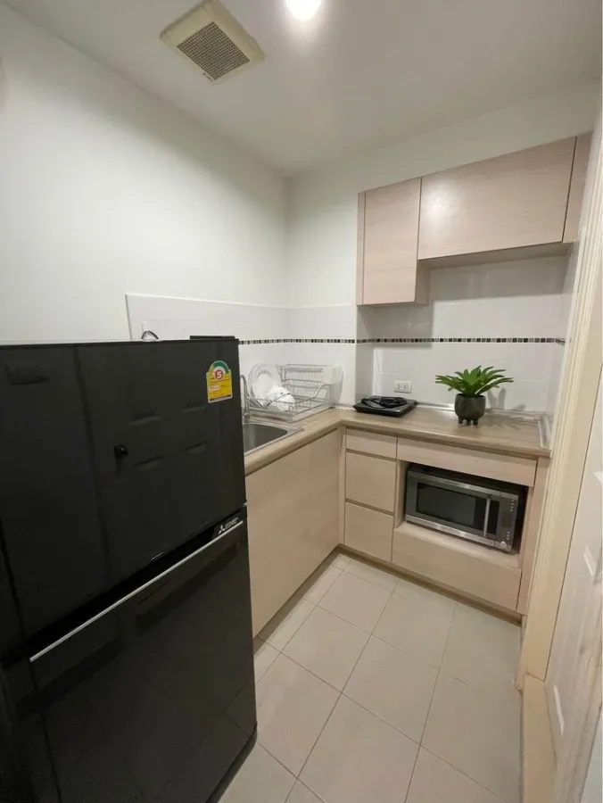 For rent: Lumpini Park Riverside - Rama 3, chic gray room. The view of the city and Chao River is very beautiful. Don't miss it.