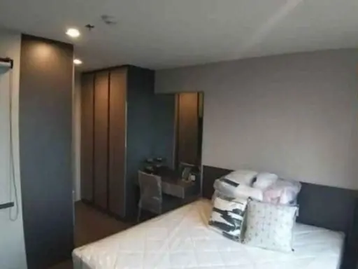 ขาย ให้เช่า ไอดีโอ พหลฯ-จตุจักร ชั้น 18 ทิศเหนือ วิวสวนจตุจักร ผนังวอลเปเปอร์ จองก่อนได้อยู่ก่อน