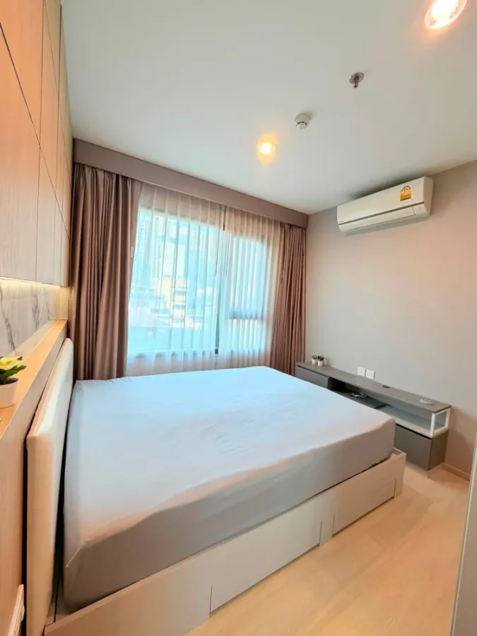 For rent: Life Pinklao, 1 bedroom, 1 bathroom condo with full built-in furniture. Don't miss out!