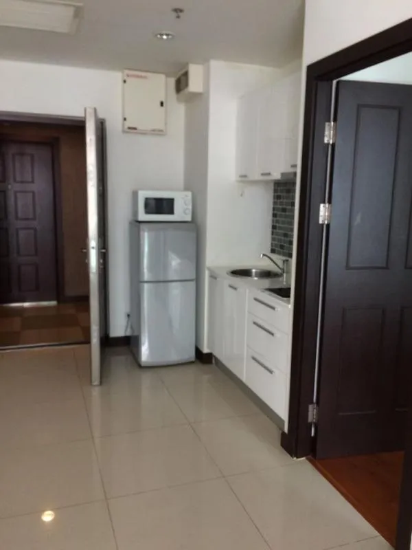 Condo for rent, The Prime 11, 20th floor, fully furnished, near BTS Nana, convenient transportation, don't wait !!