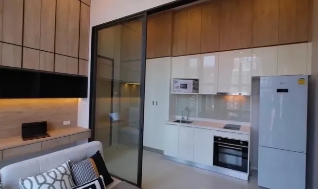 For sale Chewathai Resident Asoke ห้องสไตล์ Loft Type ใหญ่สุด ตกแต่งกั้นห้องเป็นสัดส่วนเรียบร้อย จองเลย