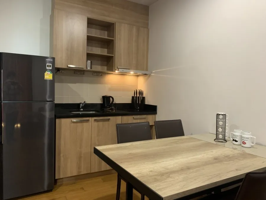 Condo for rent, Hive Taksin, fully furnished, ready to move in, good location, convenient transportation, hurry and book now