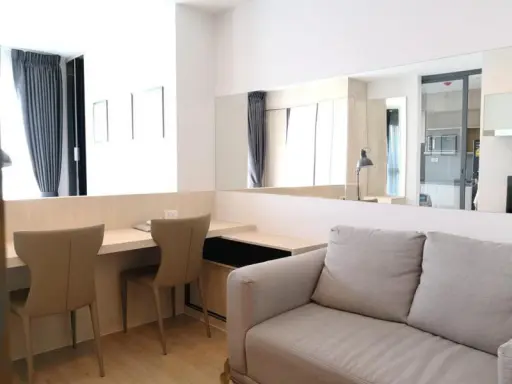 Urgent rental !! Ideo O2 condo, north room, the wall is not attached to anyone, very private, built-in tight, book now !!