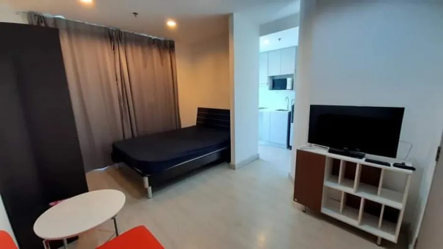 Condo for rent, Ideo Mobi Sukhumvit, set up facilities Near the shopping center, don't miss it!!