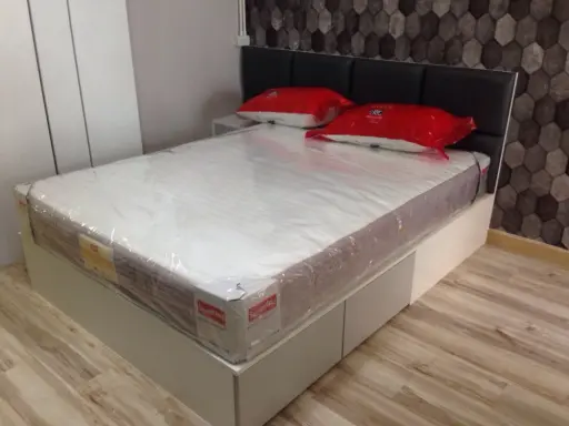 For sale: A Space Sukhumvit 77, fully furnished room, with stunning wallpaper, garden view, not hot, very good value for money. images