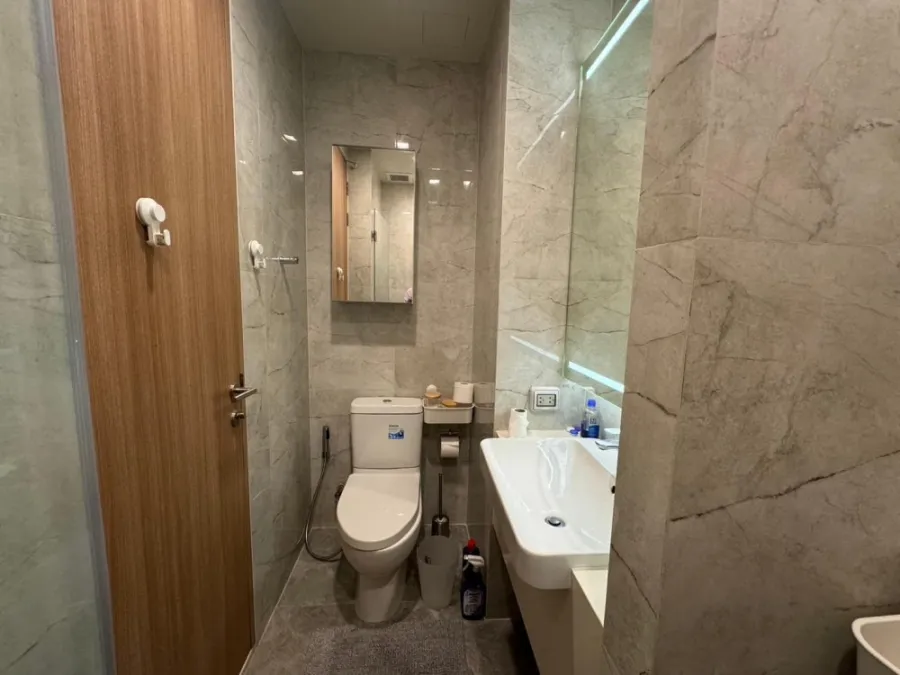 ให้เช่า คอนโด Noble Around Sukhumvit 33 ชั้น 19 ห้อง STUDIO ตกแต่งเรียบง่ายน่าอยู่ ห้ามพลาด