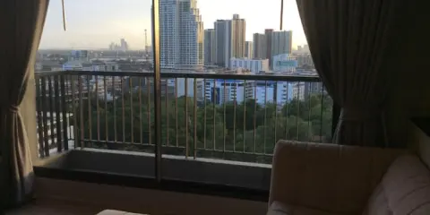 ให้เช่า/ขาย Condo Rhythm Sukhumvit 44/1 ห้องมุม ดูวิวงามๆ ไปด้วย อุปกรณ์ครบชุด ห้ามพลาดเลยจ้า