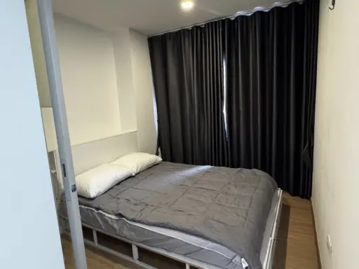 For rent: Sena Kit BTS Saphan Mai, Building A, 8th floor, corner unit. Beautiful room, ready to move in!