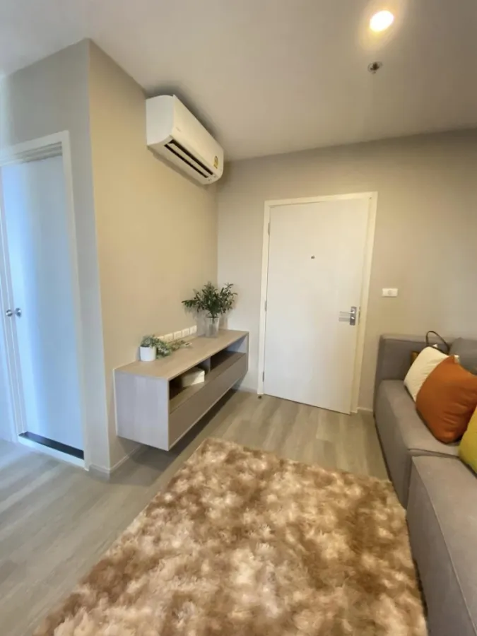 For rent Elio Sathorn-Wutthakat, a beautifully decorated room with complete amenities. You must not miss it.