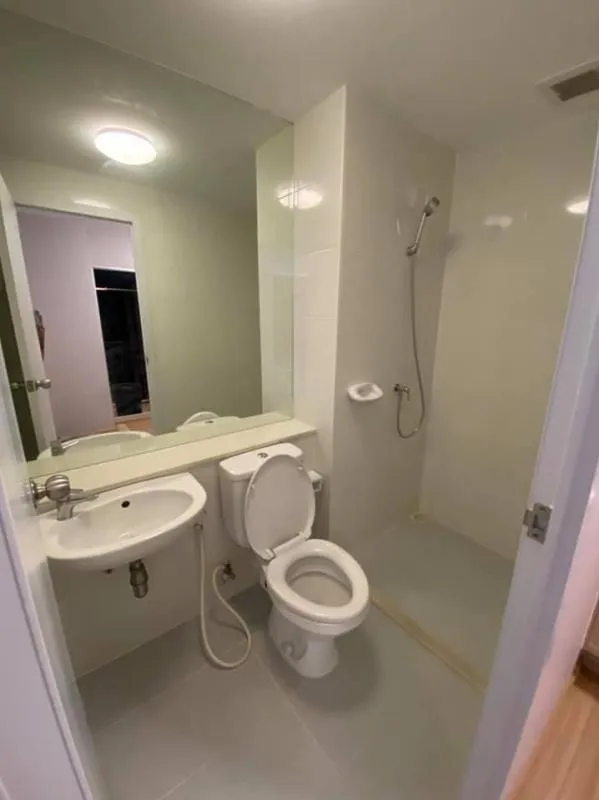 Hurry up, corner room, top floor, new room, first hand, phase 2, building C, for rent Plum Condo Chaengwattana