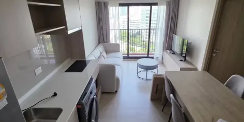 🏠🌃 ให้เช่า โฟล บาย แสนสิริ🏠🌃