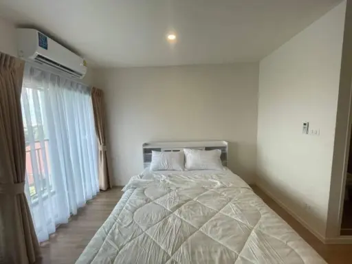 For rent, Lumpini Ville Chaengwattana 10, 6th floor, nice room, simply decorated, convenient travel, don't delay, book now.