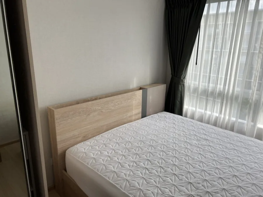Beautiful room, fully furnished, pool view, clean room, for rent Plum Condo Rangsit Alive Phase 1 This room is complete, you should not miss it.