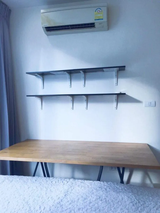 Condo for rent Wish @ samyan, 15th floor, good view, cool breeze, fully furnished, but you can live in it. Don't miss it.